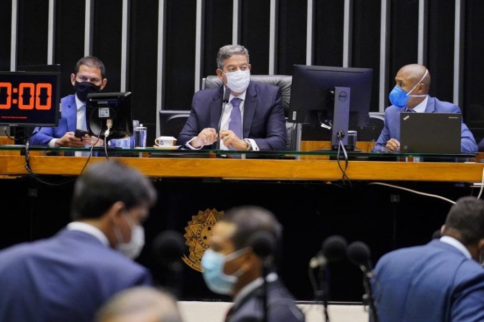 Plenário analisa destaques à PEC Emergencial - (Foto: lenárPablo Valadares/Câmara dos Deputados)