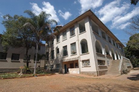 Fhemig abre novas vagas temporárias para unidades em BH e Três Corações