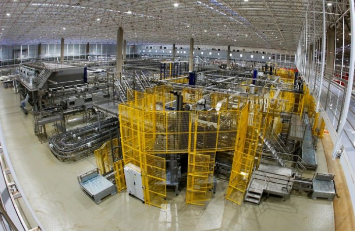 Governo Zema atinge marca de R$ 100 bi em investimentos privados para Minas