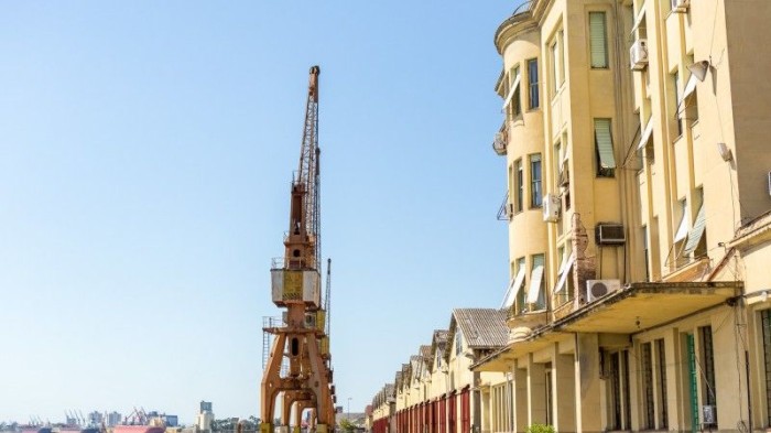 Terreno do cais tem 181,3 mil metros quadrados, pertence ao Estado e divide-se nos setores de armazéns, docas e Gasômetro - Foto: Gustavo Mansur/Palácio Piratini