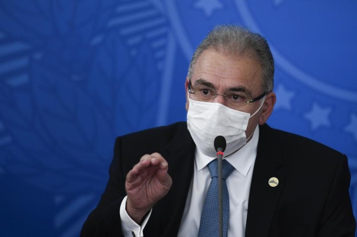 Segundo o ministro, o Governo Federal tem buscado ampliar a vacinação, mas enfrenta a falta de doses que afeta todo o mundo (Foto: Reprodução/Facebook)