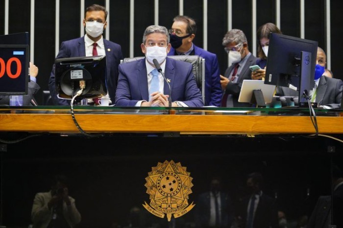 Arthur Lira comanda a sessão do Plenário - (Foto: Pablo Valadares/Câmara dos Deputados)