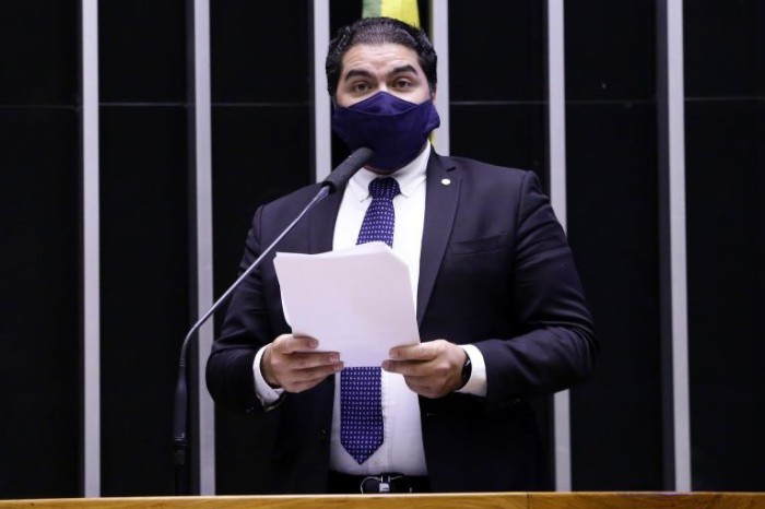 Newton Cardoso Jr: a crise econômica impediu ganhos reais no salário mínimo - (Foto: Cleia Viana/Câmara dos Deputados)