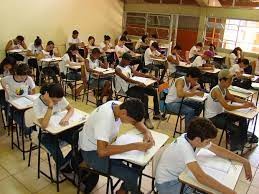 Começa Avaliação Trimestral de escolas estaduais