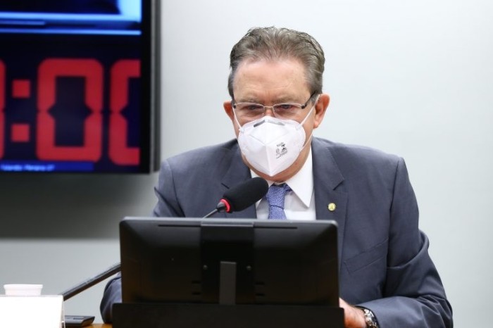 O relator, Luciano Ducci, desempatou a votação em favor da aprovação do projeto - (Foto: Cleia Viana/Câmara dos Deputados)