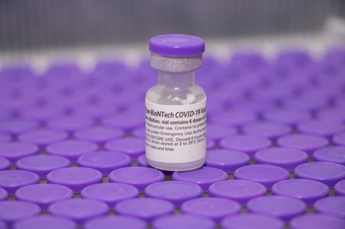 Minas recebe mais 237.510 doses de vacinas da Pfizer