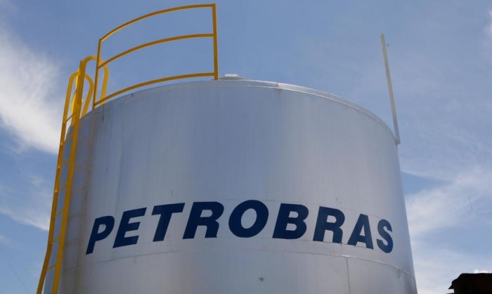 Preço médio do litro da gasolina no país, segundo a ANP, foi de R$ 5,65, no dia 23 de maio (Foto: Diones Roberto Becker)