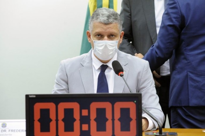 Dr. Frederico: proposta favorece o envelhecimento ativo - (Foto: Gustavo Sales/Câmara dos Deputados)