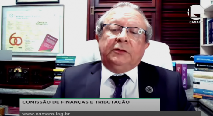 Comissão adiou a votação do projeto para discutir impacto da prorrogação - (Foto: Reprodução)