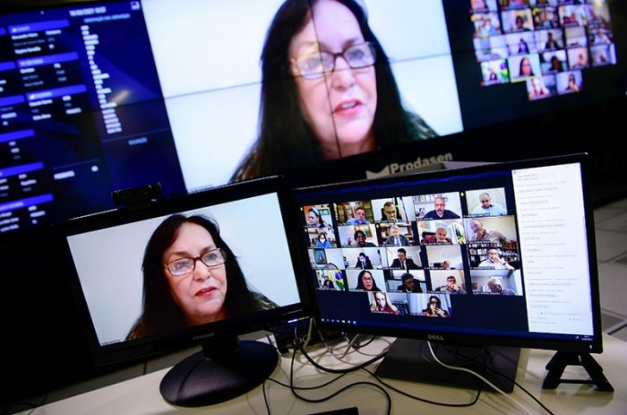 A senadora Rose de Freitas é a relatora desse projeto - Pedro França/Agência Senado