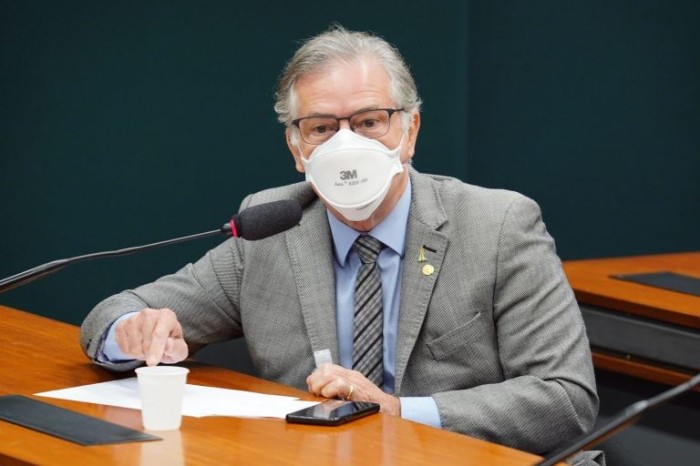 Passarinho: a estatal perdeu o objetivo inicial com a limitação de usinas nucleares - (Foto: Pablo Valadares/Câmara dos Deputados)