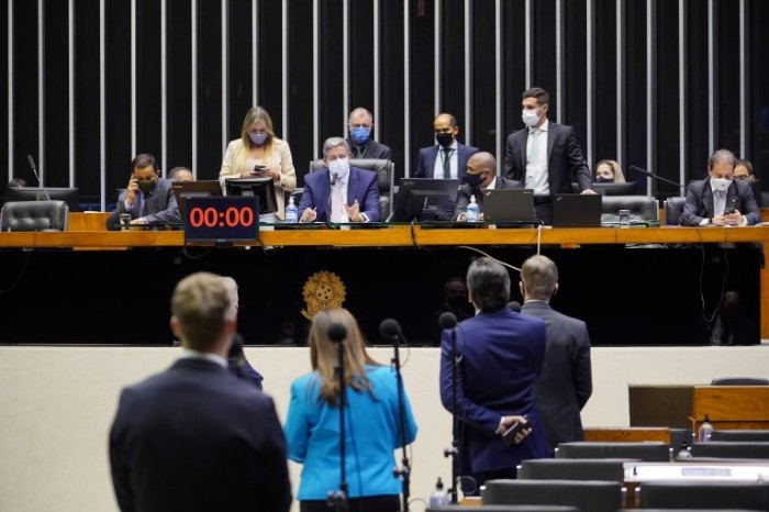 Sílvia Cristina, relatora: iniciativa pode representar uma estratégia de proteção contra a contaminação pela coronavírus - (Foto: Pablo Valadares/Câmara dos Deputados)