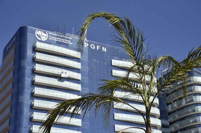 O Programa Especial de Regularização Tributária (Pert) da Receita Federal e da Procuradoria-Geral da Fazenda Nacional será tema de sessão temática marcada para esta sexta-feira (9), às 10h - Fernando Bizerra/Agência Senado