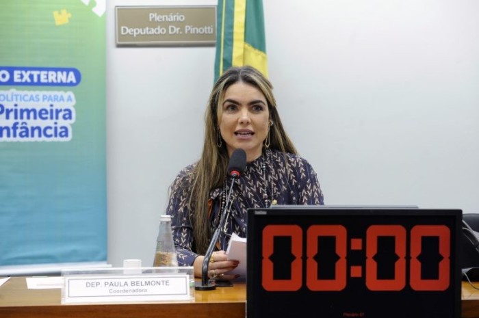 Belmonte: parecer pela aprovação com aperfeiçoamentos no texto original - (Foto: Gustavo Sales/Câmara dos Deputados)