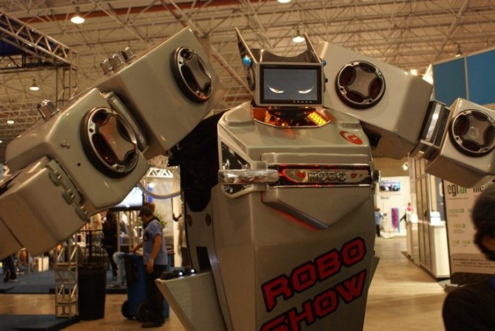 Demonstração sobre inteligência artificial e robótica no evento Campus Party Brasil - (Foto: Rafael Coelho Salles/Campus Party Brasil)