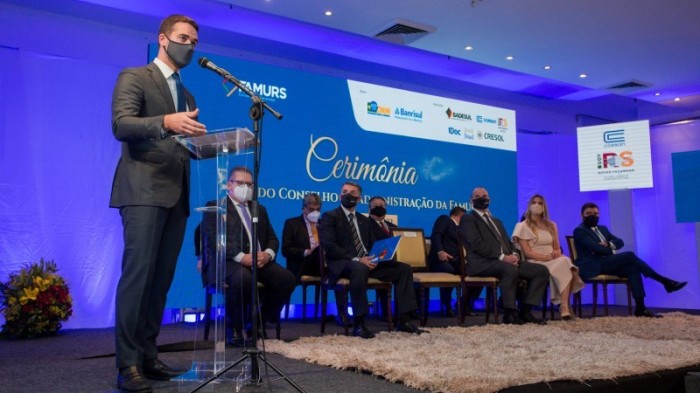 “Diálogo é a marca da nossa relação com os prefeitos e a Famurs, buscando construir convergências