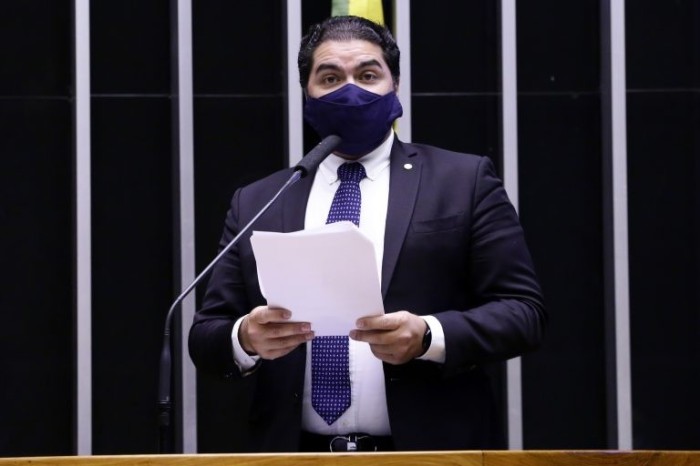 Newton Cardoso Jr apresentou substitutivo ao texto original - (Foto: Cleia Viana/Câmara dos Deputados)