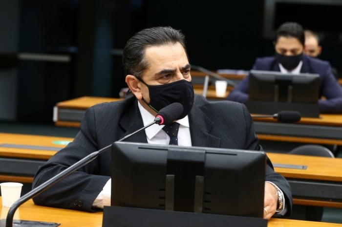 Sávio: mercado obriga os setores a aperfeiçoarem seus sistemas produtivos - (Foto: Cleia Viana/Câmara dos Deputados)