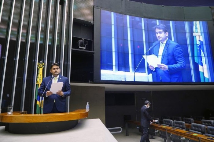 O deputado Juscelino Filho, relator da LDO - (Foto: Pablo Valadares/Câmara dos Deputados)