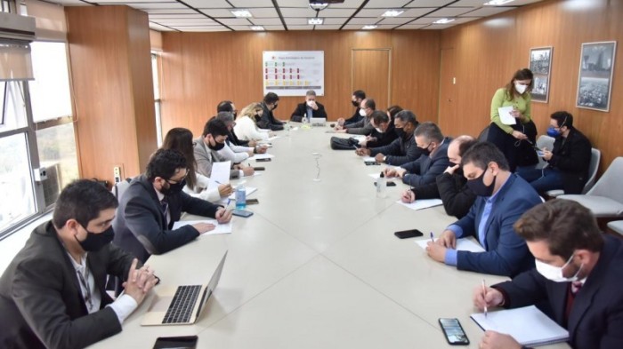 Na reunião conduzida pelo vice-governador Ranolfo, diretores expuseram necessidades de cada área - Foto: Rodrigo Ziebell / Ascom GVG