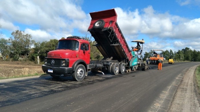 Cerca de R$ 4,7 milhões do Tesouro do Estado são investidos nos quase 60 quilômetros da estrada - Foto: Divulgação Daer