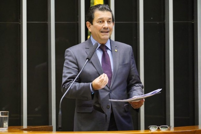 Otavio Leite: proposta pretende ampliar apoio da esfera privada a essas entidades - (Foto: Pablo Valadares/Câmara dos Deputados)