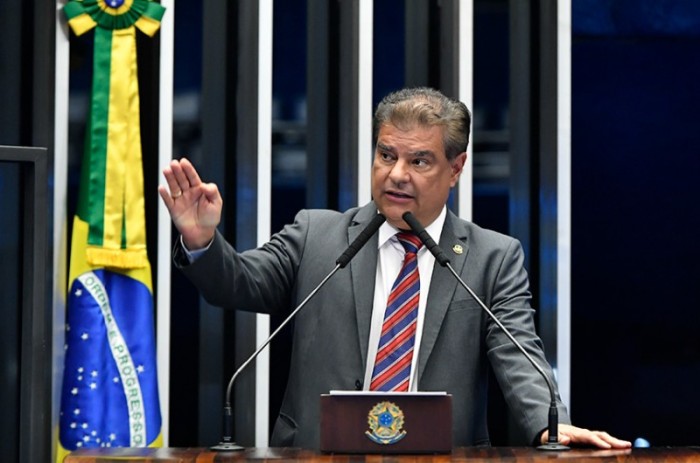 Nelsinho Trad é o autor do projeto, que homenageia o empresário Ueze Elias Zahran, falecido em 2018 - Waldemir Barreto/Agência Senado