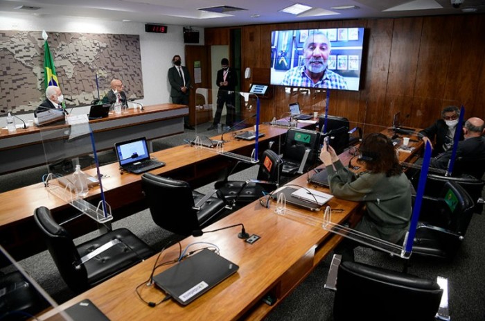 Relator Telmário Mota (na tela): proposta faz "justiça a uma população necessitada que presta um importante serviço" - Pedro França/Agência Senado