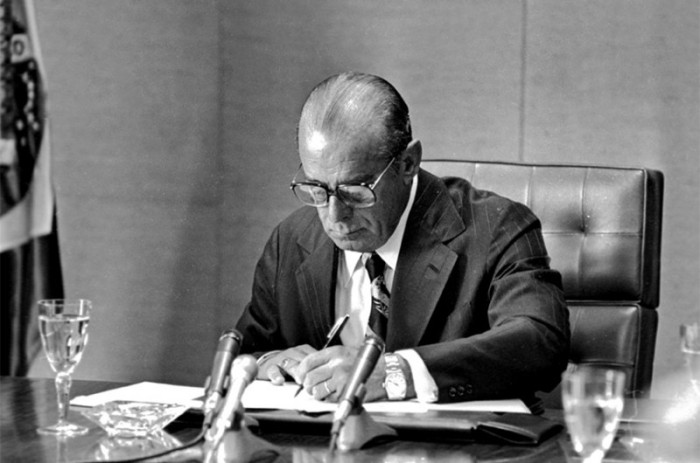 Lei foi sancionada pelo último presidente da ditadura militar, João Figueiredo - Orlando Brito