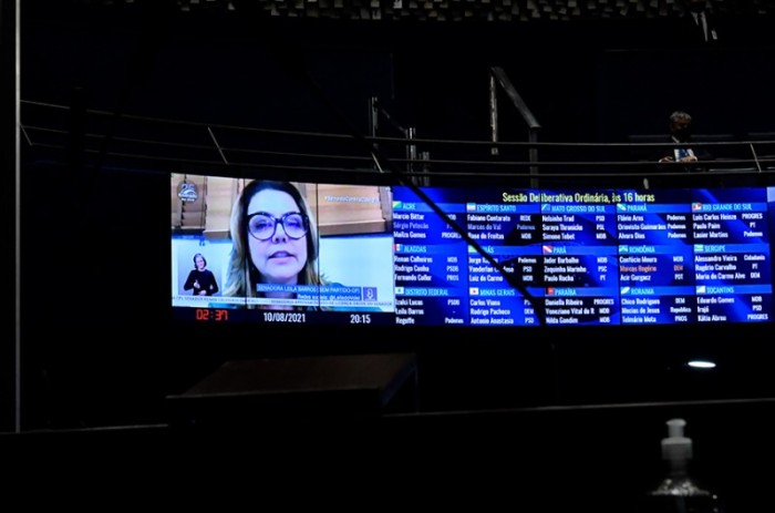 A senadora Leila Barros é autora do requerimento pela homenagem aos atletas; Plenário aprovou ainda homenagem a Dom Paulo Evaristo Arns e ao Centro Pan-Americano de Febre Aftosa e Saúde Pública Veterinária - Waldemir Barreto/Agência Senado