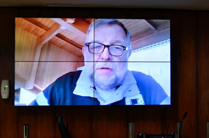 Flávio Arns, que critica a proposta, solicitou sessão de debates sobre a PEC - Leopoldo Silva/Agência Senado