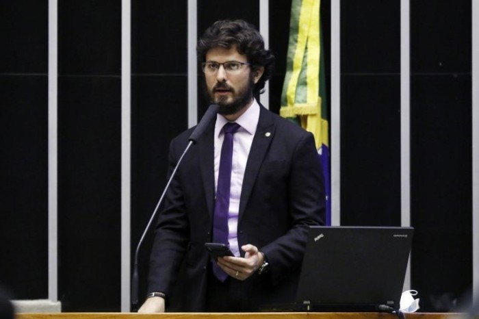 Aro excluiu a previsão de multa porque ela já está prevista em lei em vigor - (Foto: Najara Araujo/Câmara dos Deputados)