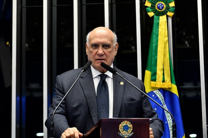 Senador Lasier Martins (Podemos-RS) pediu sensibilidade para socorrer prefeitos e governadores - Waldemir Barreto/Agência Senado