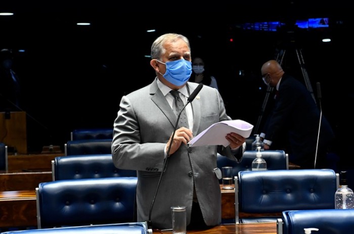 O projeto prevê deduções no Imposto de Renda para empresas que fizerem doações para pesquisas; Izalci Lucas foi o relator da matéria no Senado - Waldemir Barreto/Agência Senado