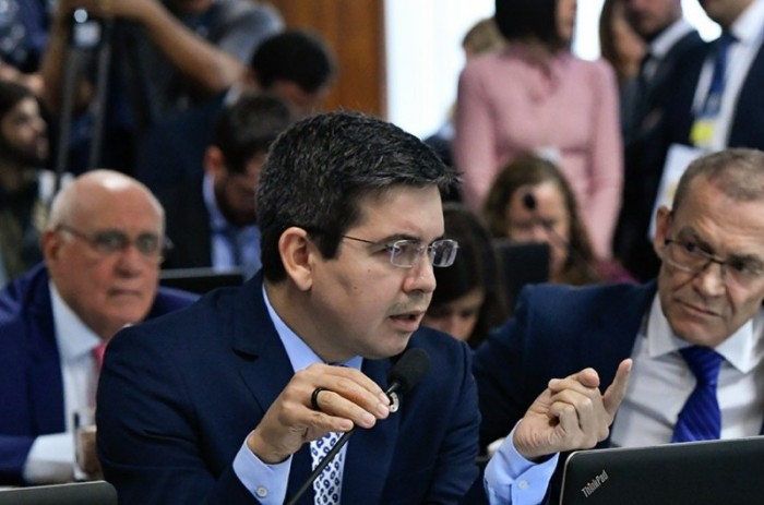 Relatório do senador Randolfe Rodrigues (REDE-AP) é pela aprovação do projeto - Agência Senado