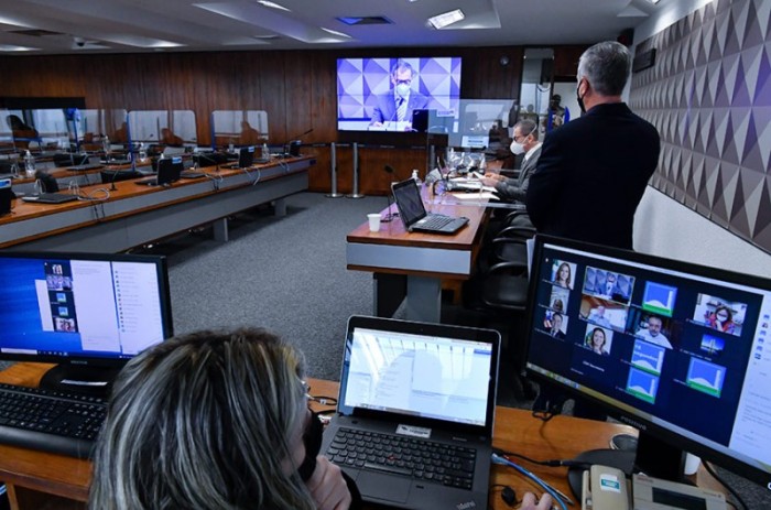 Substitutivo aprovado do relator, Fabiano Contarato, retira alterações que, de acordo com o senador, poderiam provocar insegurança jurídica ou entraves ao desenvolvimento do setor de biotecnologia - Waldemir Barreto/Agência Senado