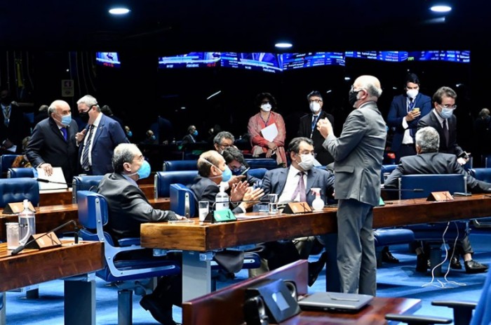Senadores durante a sessão plenária desta terça-feira - Waldemir Barreto/Agência Senado