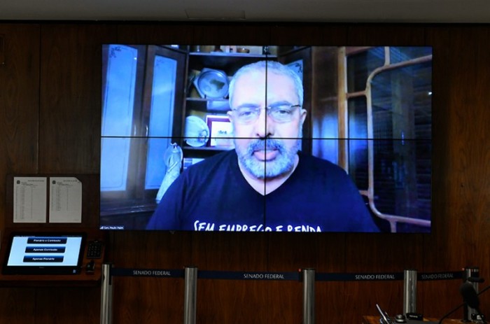 Autor do texto, Paulo Paim informou que, ao elaborar o Estatuto da Pessoa com Deficiência, viu a qualidade e a habilidade desses profissionais, o que o motivou a elaborar a proposta para valorizar a profissão - Roque de Sá/ Agência Senado