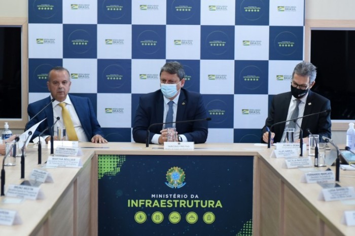 Romeu Zema anuncia acordo com o governo federal para expansão do Metrô de BH e concessão das BR-381 e BR-262