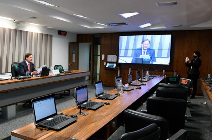 Presidente da CRA, Acir Gurgacz relatou o projeto - Roque de Sá/Agência Senado