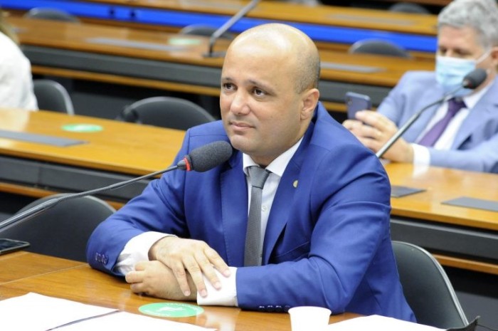 Vitor Hugo nega a intenção de criminalizar manifestações políticas - (Foto: Gustavo Sales/Câmara dos Deputados)