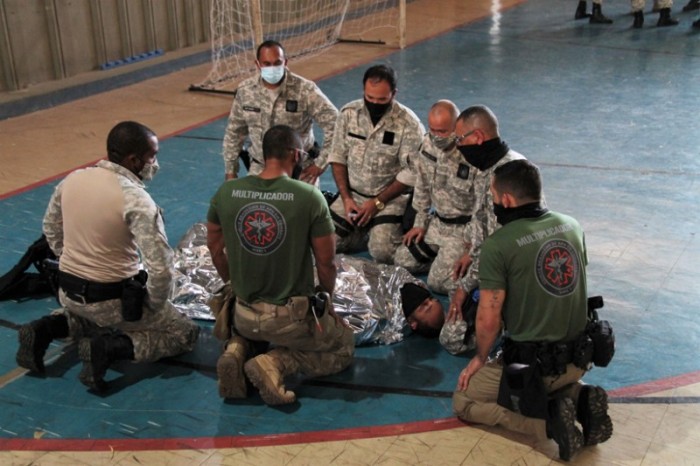 Policiais e agentes socioeducativos participam de curso de Atendimento Pré-Hospitalar de Combate