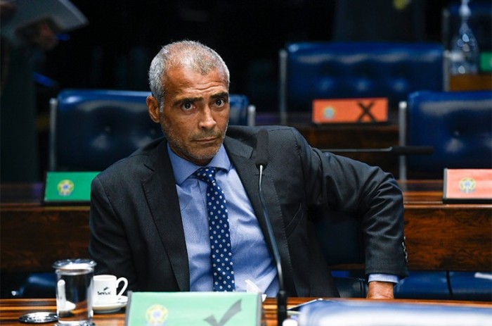 Relator da matéria, Romário disse que a resolução revogada é inconstitucional e viola direitos adquiridos de empregados