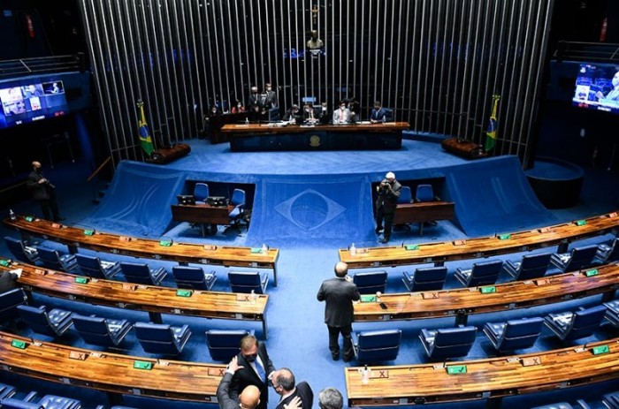 O Plenário do Senado aprovou, também, a realização de uma série de sessões especiais para comemorar datas específicas
