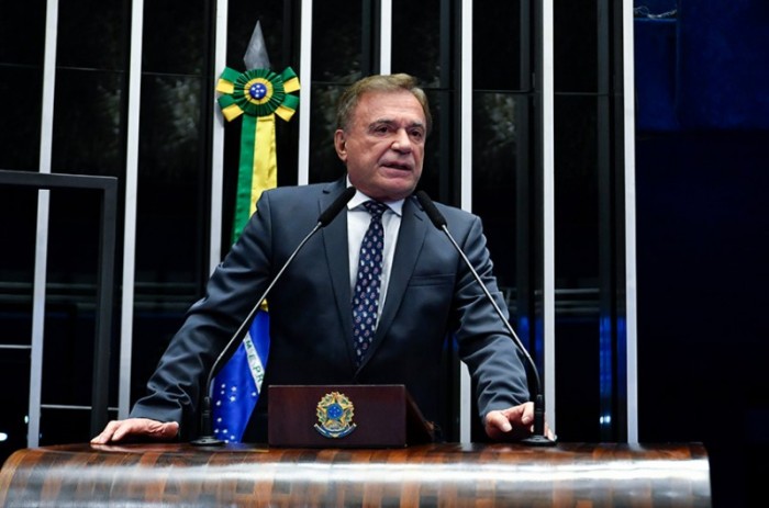 Preocupação do senador Álvaro Dias (Podemos-PR) é que alguns grupos apoiem pautas antidemocráticas - Waldemir Barreto/Agência Senado