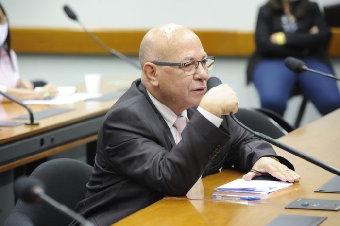 Professor Alcides: “A proposta perdeu o objeto” - (Foto: Gustavo Sales/Câmara dos Deputados)