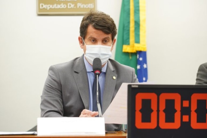 Comissão aprova advertência sobre glúten em produtos industrializados