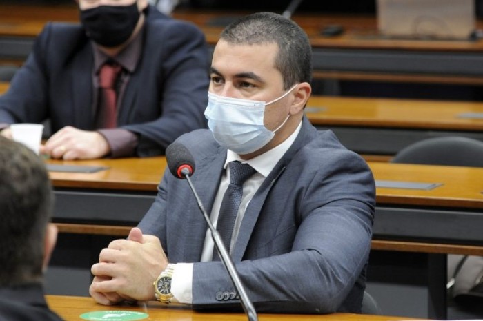 Luis Miranda: O delegado ou o policial são os primeiros a chegar ao local da ocorrência - (Foto: Gustavo Sales/Câmara dos Deputados)