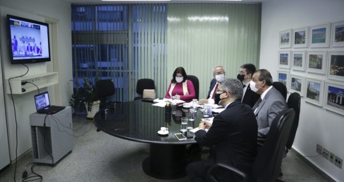 Integrantes da CPI da Pandemia ouvem, em teleconferência, parecer jurídico de Miguel Reale Junior para orientar o Relatório Final - Ariel Costa/Gab. Omar Aziz