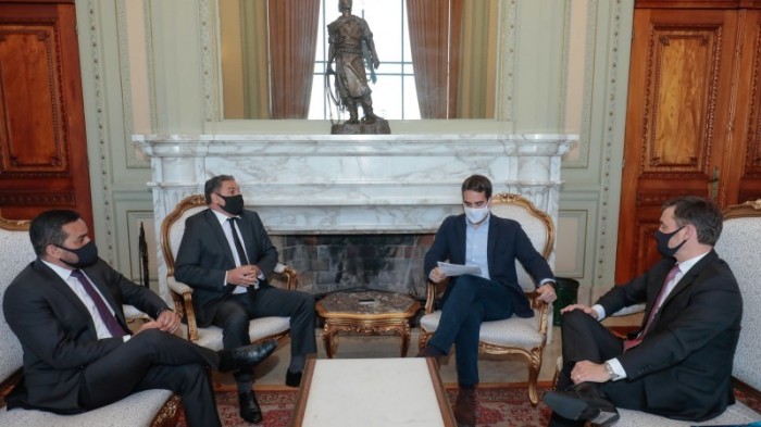 Leite recebe convite para seminário do MP que ocorrerá em Gramado - Foto: Itamar Aguiar/Palácio Piratini